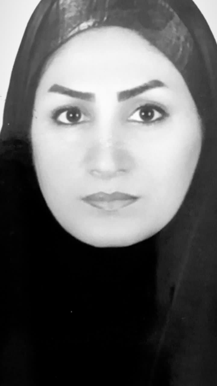 انیسه سرافراز 
