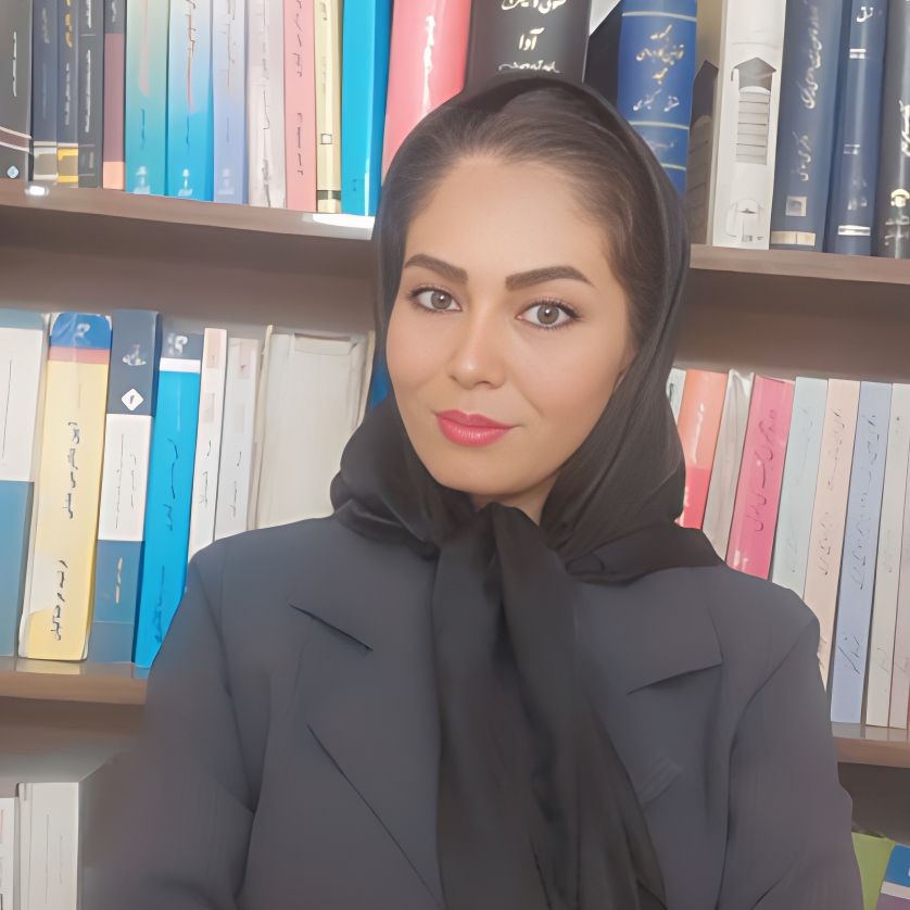 لیلا علیخانی 