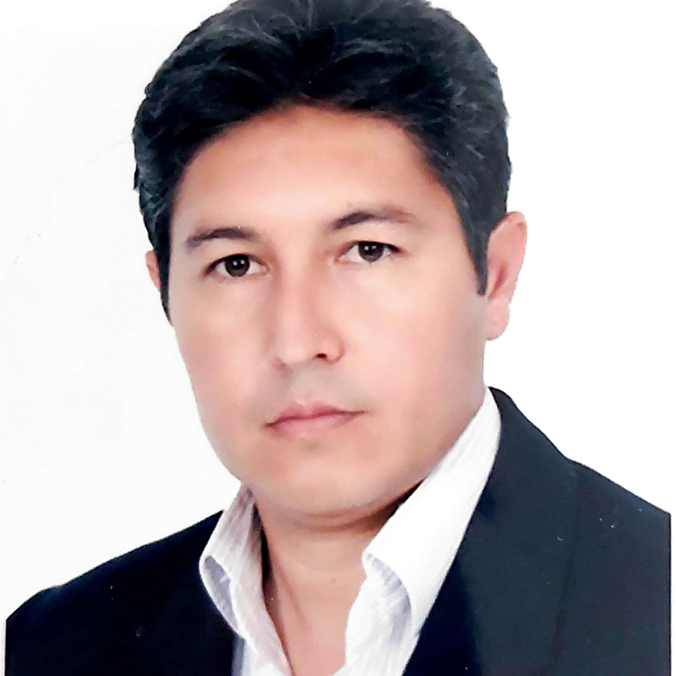 فرهاد وکیلی 